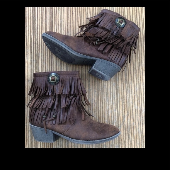 Justice Fringe Brown Western Style Boots Booties - Picture 5 of 8